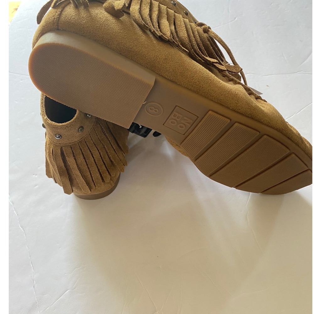 No Boundaries Womens Tan Faux Suede Fringe Studded Moccasin Booties Size 8 NEW - Picture 9 of 9